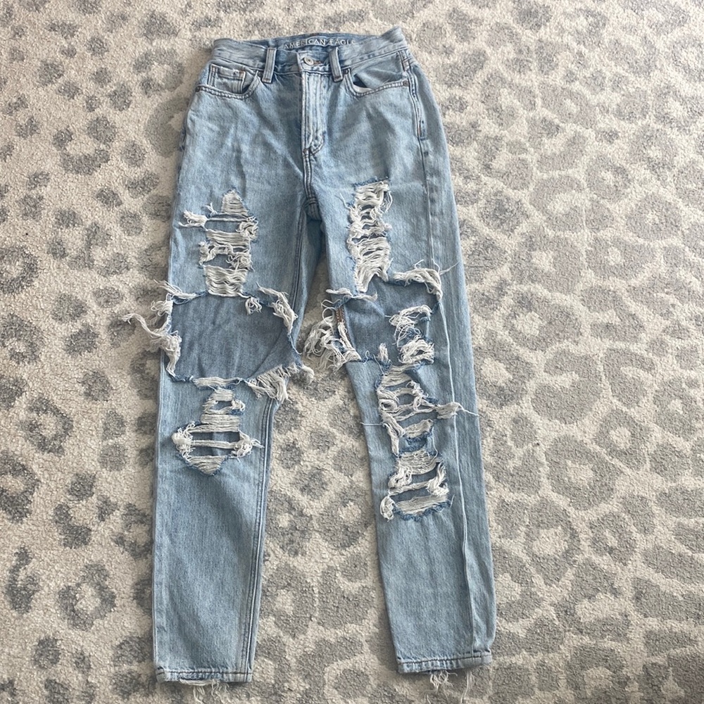 American Eagle ripped mom jeans